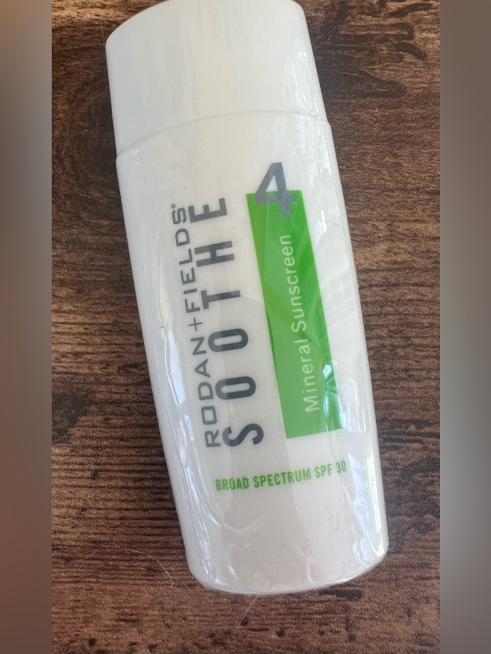 Rodan + Fields Soothe SPF 30 Mineral Sunscreen Step 4 Sealed - Picture 5 of 6
